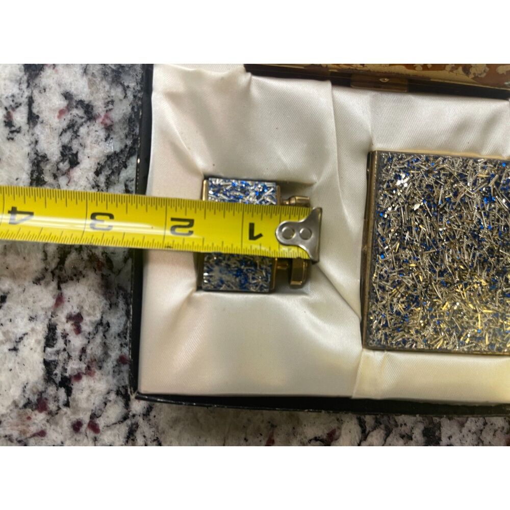 RARE Vintage 50s Confetti Lucite Powder Compact, Field Lighter & Cig Case BOXED - Picture 13 of 14